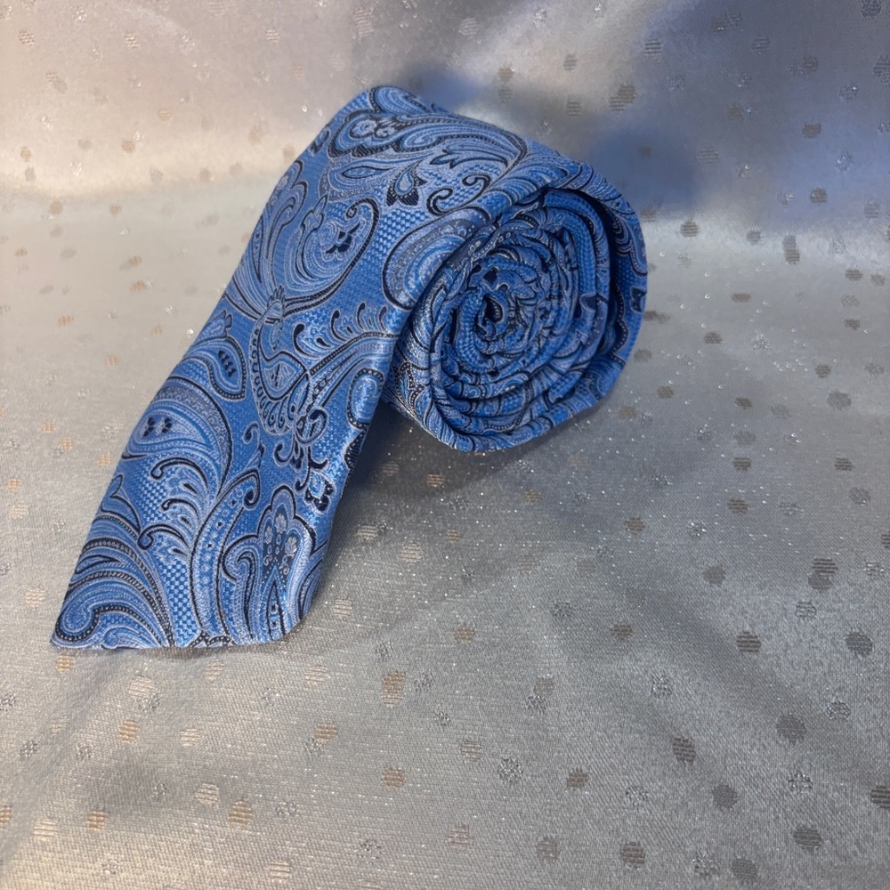John W. Nordstrom Blue Paisley Necktie